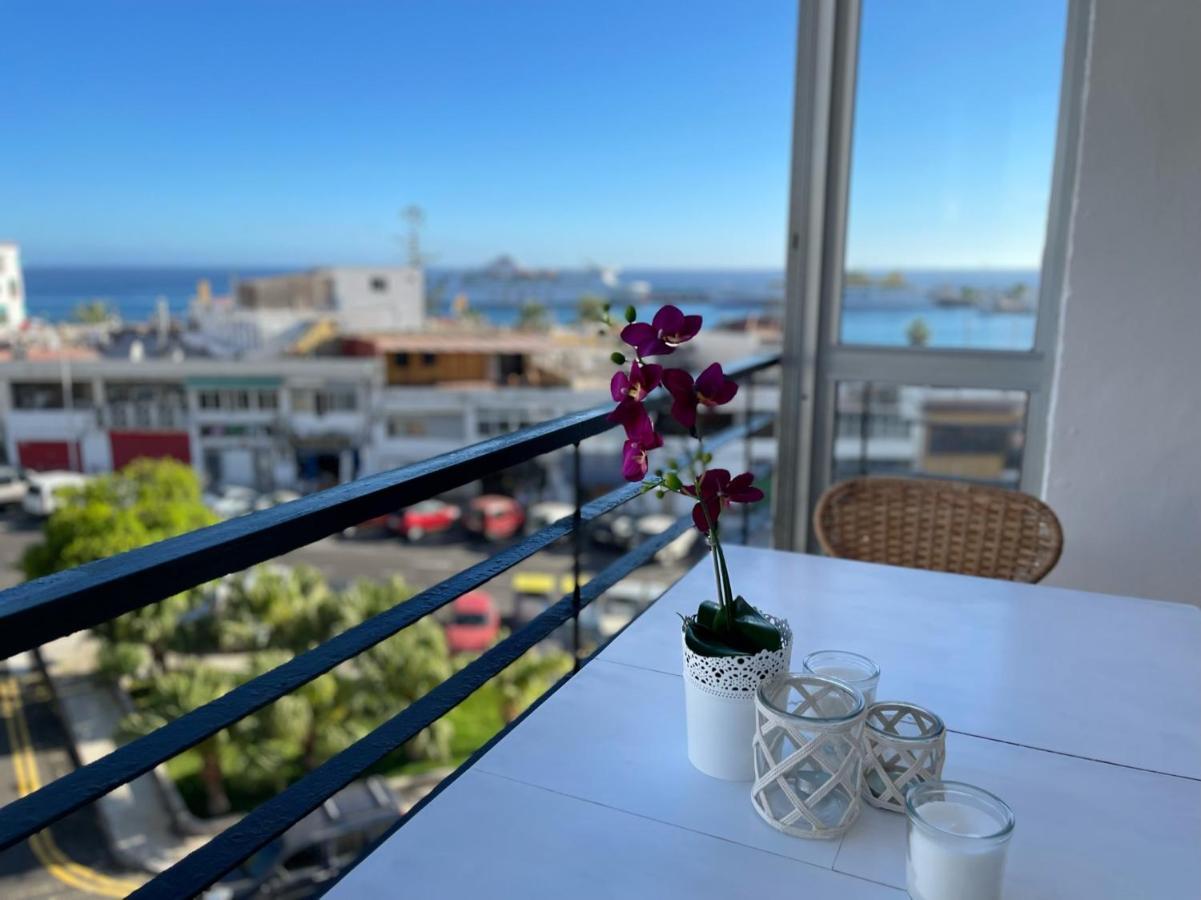 Beachfront Apartment With Ocean Views Los Cristianos  Kültér fotó