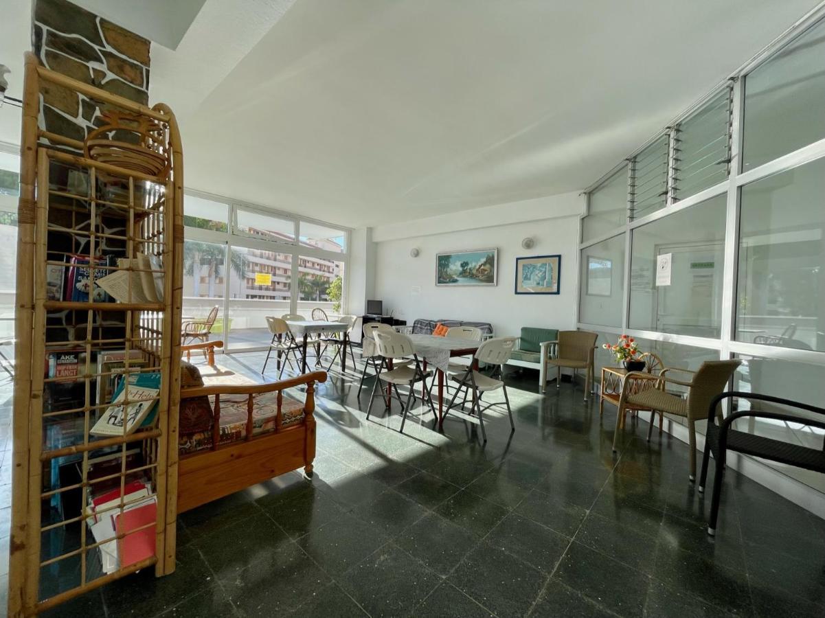 Beachfront Apartment With Ocean Views Los Cristianos  Kültér fotó